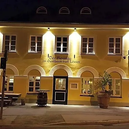 Der Heurige Im Zum Loewen * Freising