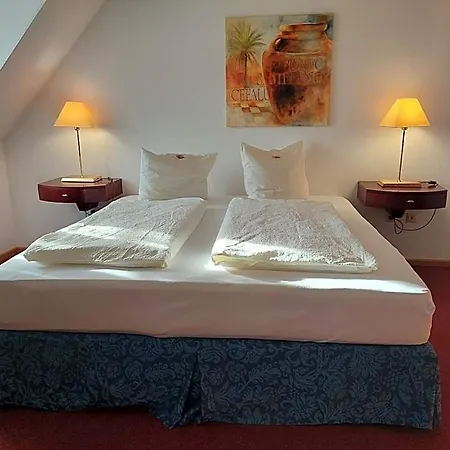 Der Heurige Im Zum Loewen Hotel *