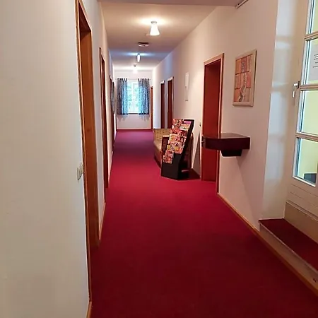 Hotel Der Heurige Im Zum Loewen
