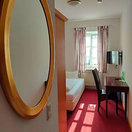Hotel Der Heurige Im Zum Loewen Freising